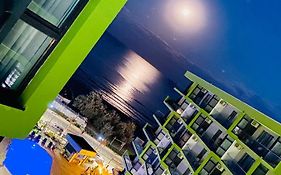 Sim Seaside Beach Resort